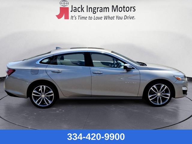 Photo of 2024 Mineral Gray Metallic Chevrolet Malibu