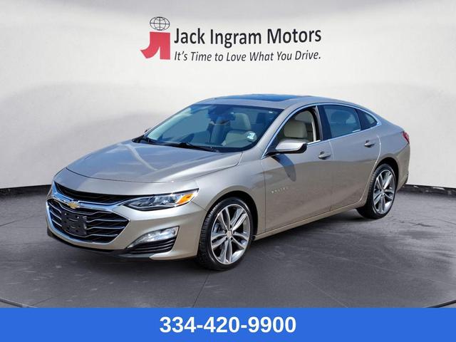 Photo of 2024 Mineral Gray Metallic Chevrolet Malibu