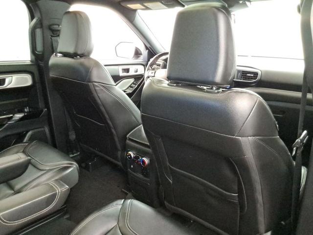 Photo of 2022 Carbonized Gray Metallic Ford Explorer