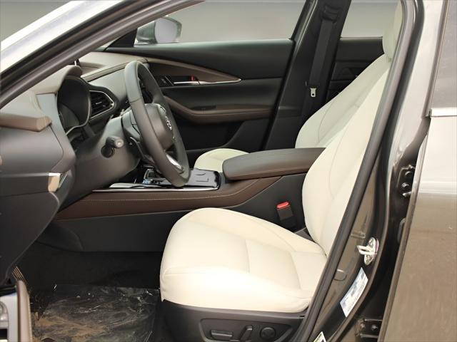 Photo of 2025 Machine Gray Metallic Mazda CX-30