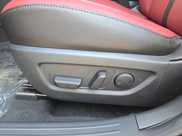 Photo of 2025 Machine Gray Metallic Mazda CX-50 Hybrid