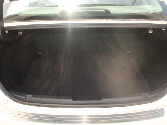 Photo of 2024 Snowflake White Pearl Mica Mazda Mazda3
