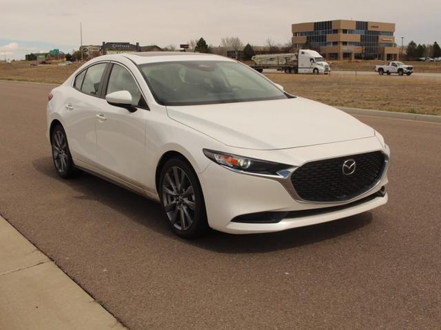 Photo of 2024 Snowflake White Pearl Mica Mazda Mazda3