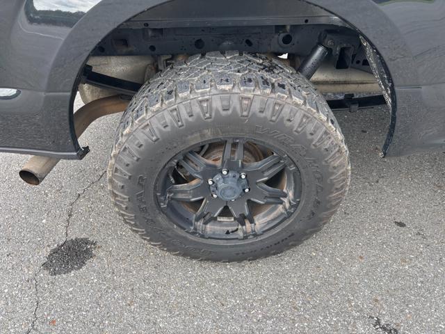Photo of 2015 Tuxedo Black Metallic Ford F-150