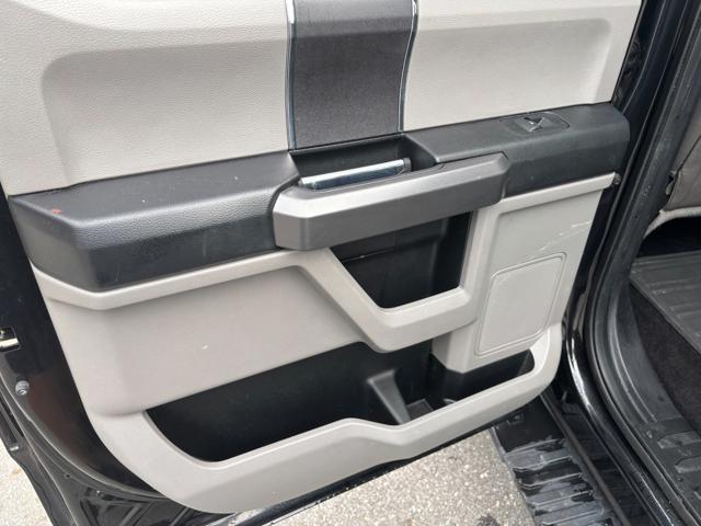 Photo of 2015 Tuxedo Black Metallic Ford F-150