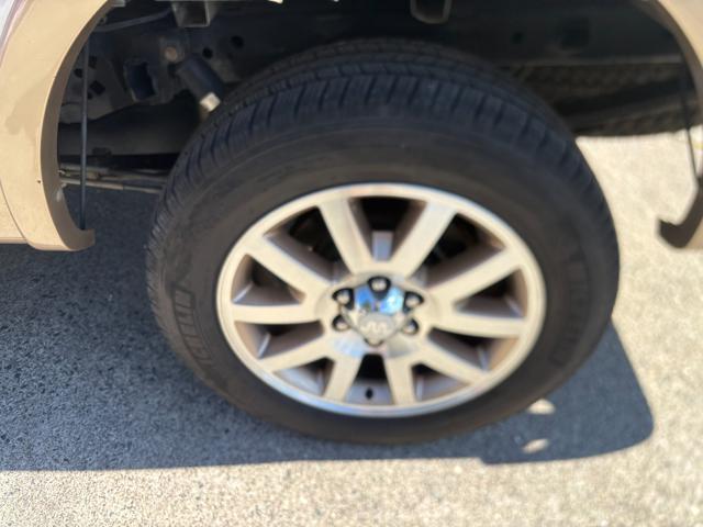 Photo of 2014 Oxford White Ford F-150