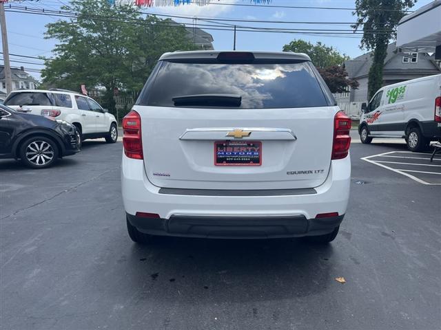 Photo of 2016 WHITE Chevrolet Equinox