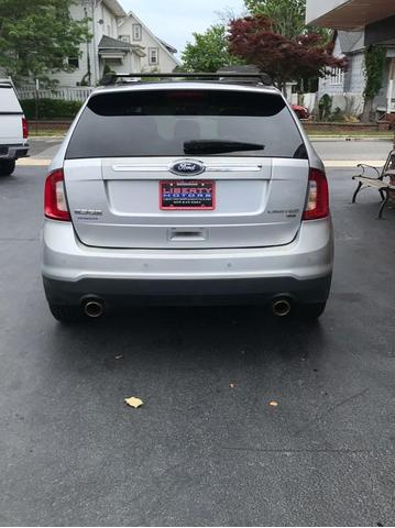 Photo of 2012 SILVER Ford Edge