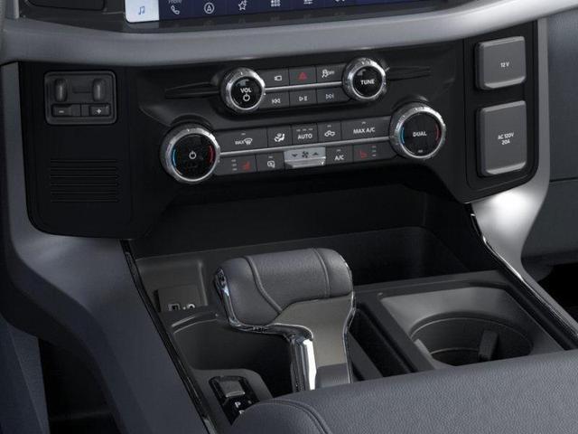 Photo of 2025 Oxford White Ford F-150 Lightning