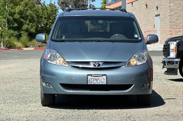 Photo of 2009 Blue Mirage Metallic Toyota Sienna