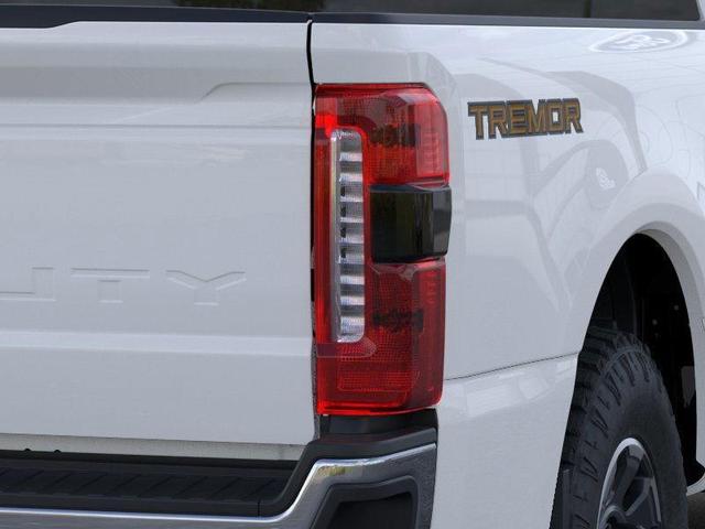 Photo of 2025 Oxford White Ford F-350