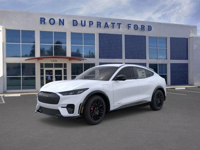 Photo of 2025 Star White Metallic Tri-Coat Ford Mustang Mach-E