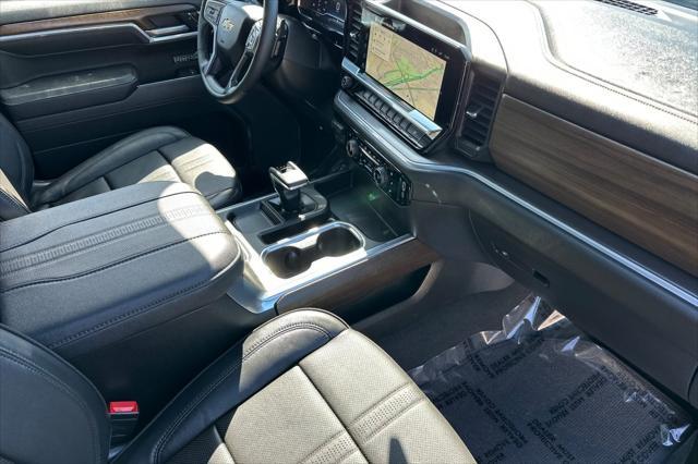 Photo of 2025 Black Chevrolet Silverado 1500