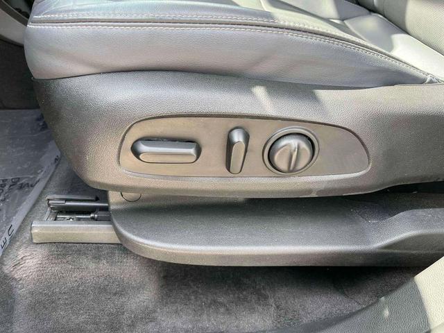 Photo of 2020 Ebony Twilight Metallic Buick Enclave
