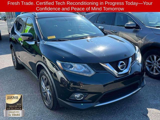 Photo of 2016 Magnetic Black Nissan Rogue