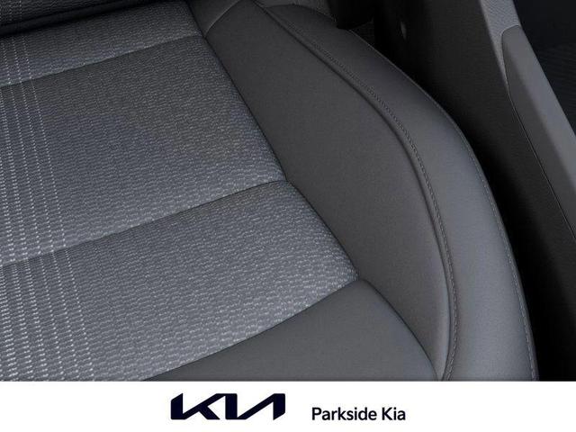 Photo of 2025 Steel Gray Kia Niro