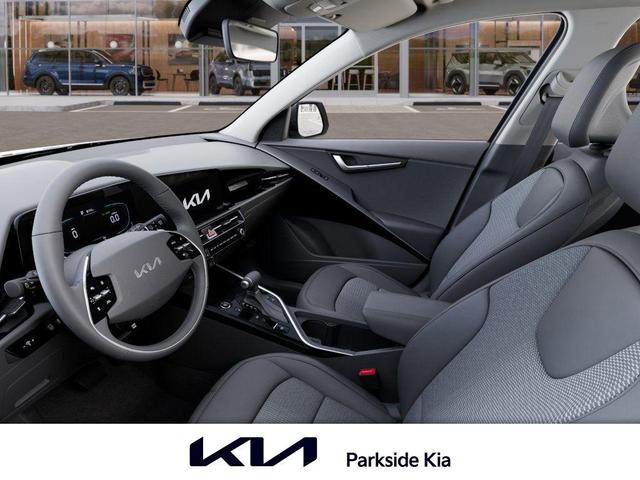 Photo of 2025 Steel Gray Kia Niro