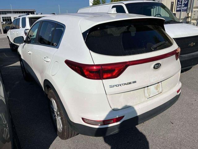 Photo of 2018 Clear White Kia Sportage
