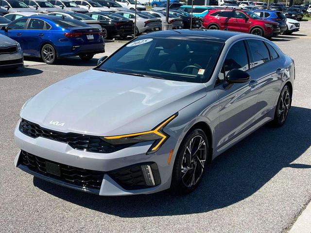 Photo of 2025 Wolf Gray Kia K5