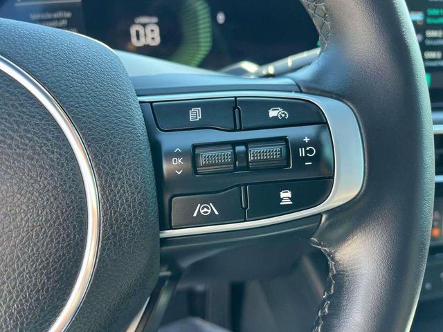 Photo of 2025 Wolf Gray Kia K5