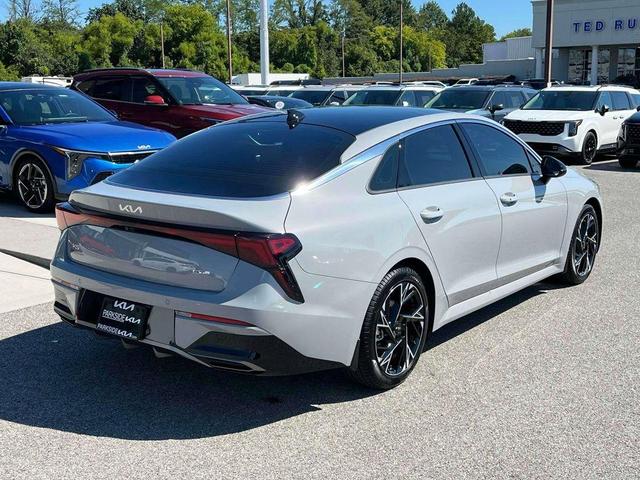 Photo of 2025 Wolf Gray Kia K5
