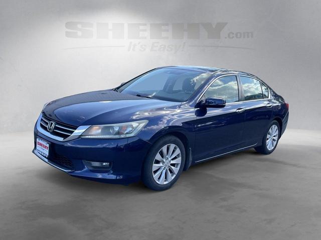 Photo of 2015 Still Night Pearl Honda Accord