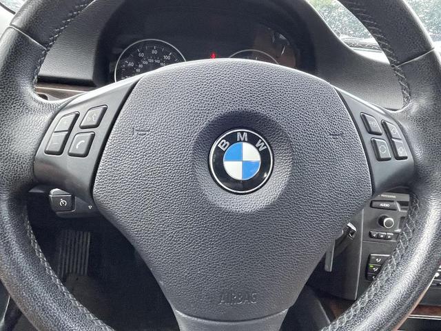 Photo of 2011 Space Gray Metallic BMW 328