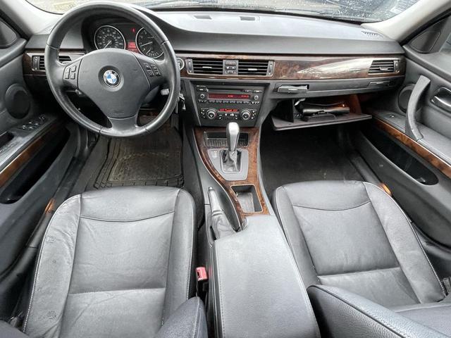 Photo of 2011 Space Gray Metallic BMW 328