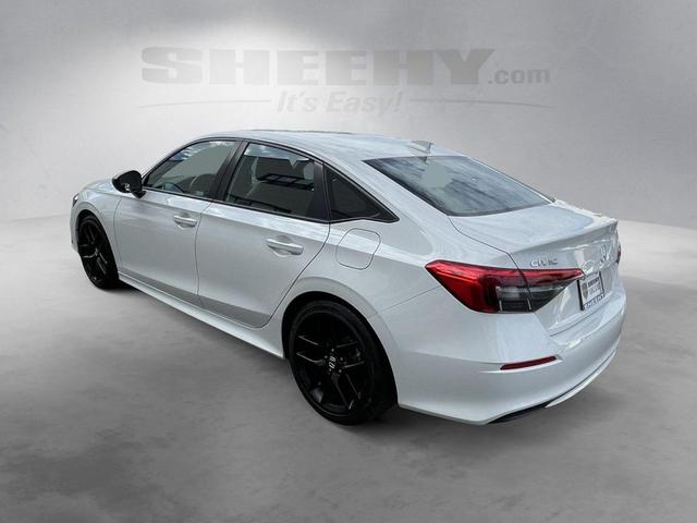 Photo of 2024 Platinum White Pearl Honda Civic