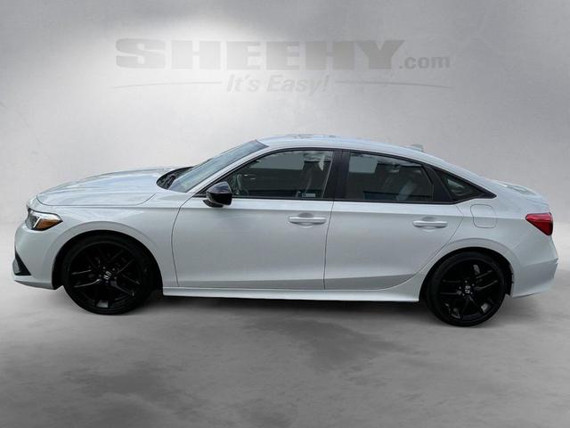 Photo of 2024 Platinum White Pearl Honda Civic