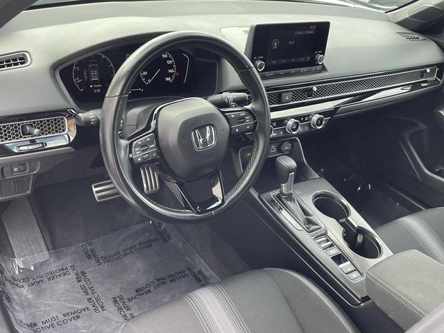 Photo of 2024 Platinum White Pearl Honda Civic