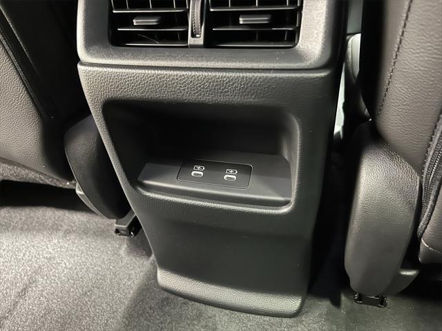 Photo of 2026 Solar Silver Metallic Honda CR-V Hybrid