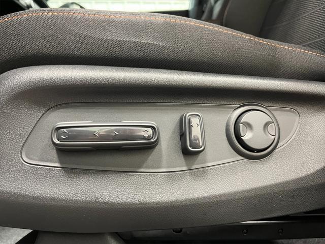 Photo of 2026 Platinum White Pearl Honda CR-V Hybrid