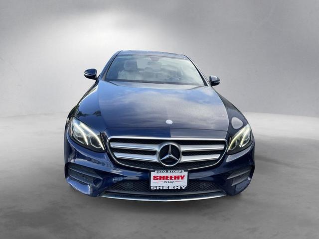 Photo of 2017 Lunar Blue Metallic Mercedes-Benz E-Class