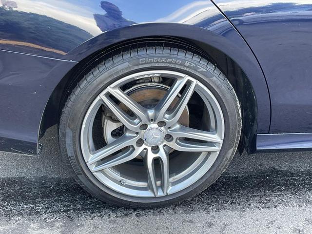 Photo of 2017 Lunar Blue Metallic Mercedes-Benz E-Class