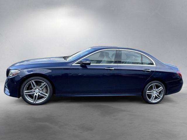Photo of 2017 Lunar Blue Metallic Mercedes-Benz E-Class