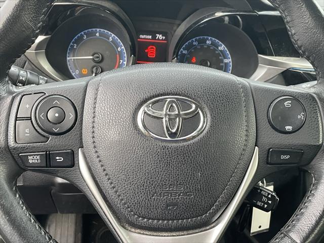 Photo of 2014 Classic Silver Metallic Toyota Corolla