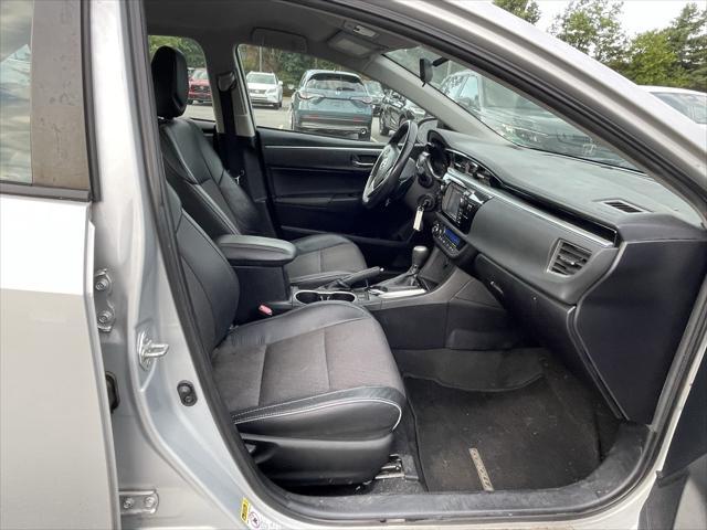 Photo of 2014 Classic Silver Metallic Toyota Corolla