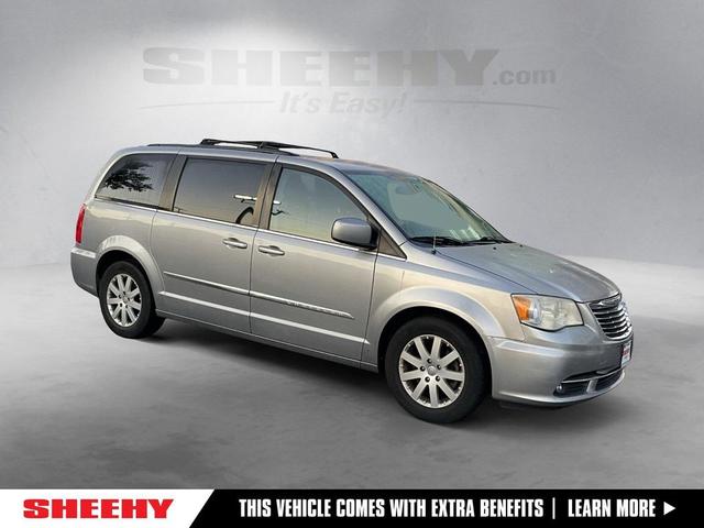 Photo of 2013 Billet Silver Metallic Clearcoat Chrysler Town & Country