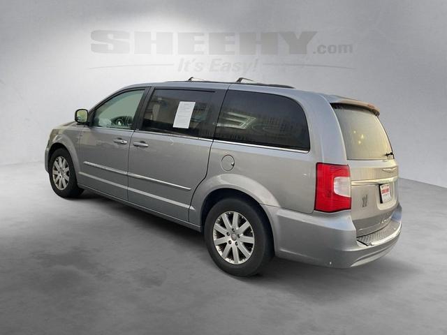Photo of 2013 Billet Silver Metallic Clearcoat Chrysler Town & Country