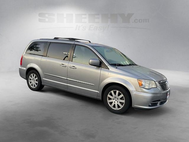 Photo of 2013 Billet Silver Metallic Clearcoat Chrysler Town & Country