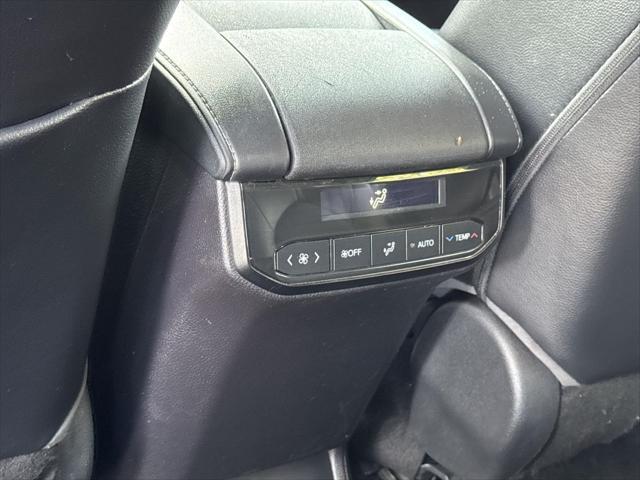 Photo of 2022 Midnight Black Toyota Highlander