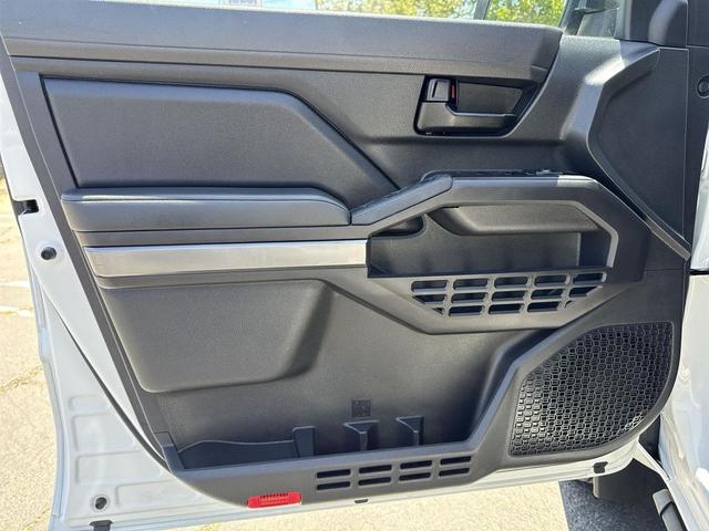 Photo of 2024 Ice Cap Toyota Tacoma