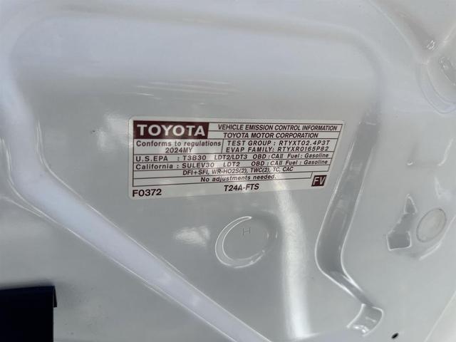 Photo of 2024 Ice Cap Toyota Tacoma