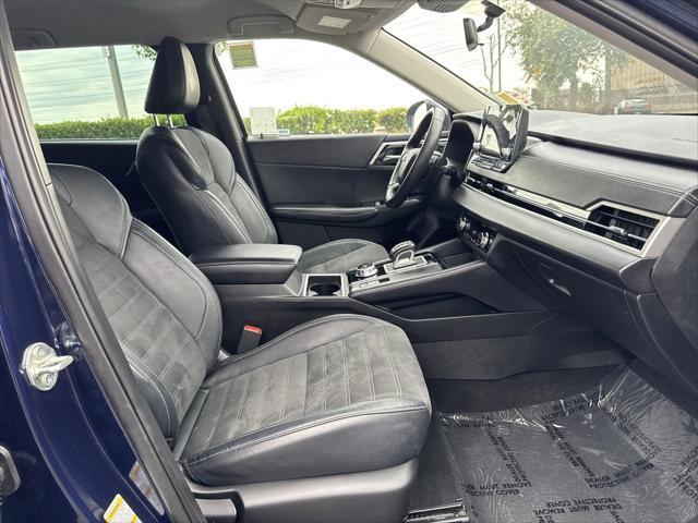 Photo of 2023 Cosmic Blue Metallic Mitsubishi Outlander
