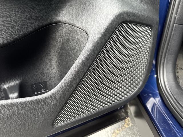 Photo of 2023 Cosmic Blue Metallic Mitsubishi Outlander