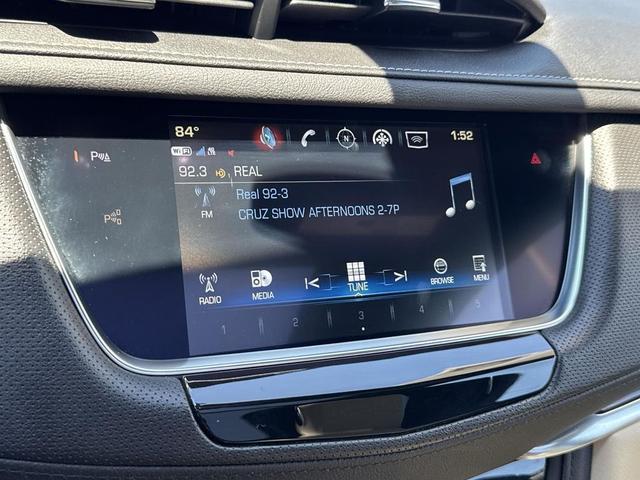 Photo of 2019 Stellar Black Metallic Cadillac XT5