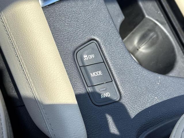 Photo of 2019 Stellar Black Metallic Cadillac XT5
