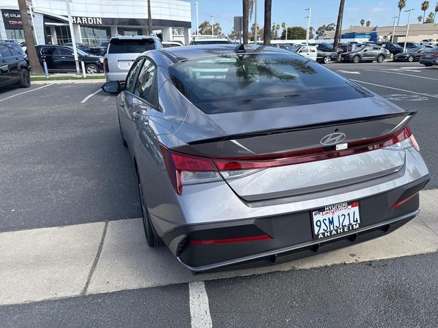 Photo of 2025 Fluid Metal Hyundai ELANTRA