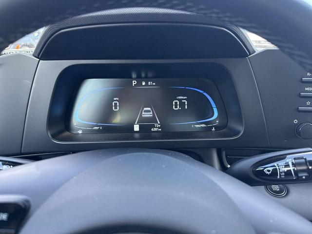 Photo of 2025 Fluid Metal Hyundai ELANTRA